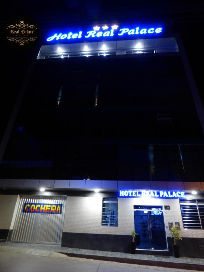 Hotel Real Palace Churin Exterior foto